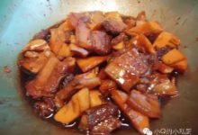 五花肉和冬筍燒在一起 鮮香味美 這樣的菜就應該配米飯！-頭條楓林網