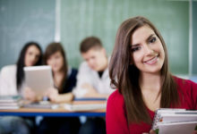 大學生該不該化妝 學生化妝很普遍竟是對還是錯-頭條楓林網