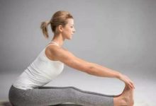 如何做好前屈伸展式（Uttanasana）呢？-頭條楓林網