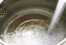 這才是燒開水的正確方式，大多數的人都做錯了，科學燒水， 健康飲水 ， 讓我們的身體棒棒噠！-頭條楓林網