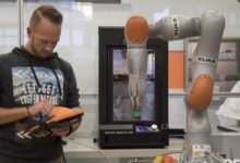 MakerBot 3D印表機幫助KUKA開發「智能工廠」機器人手臂-頭條楓林網