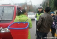 黃果樹交警聯合交通安全勸導員 助力春節交通安全-頭條楓林網