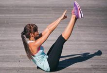 8個腿部拉伸動作，即使你不健身，也能多活10年-頭條楓林網