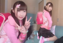 她「身高只有130cm」無論長相、身高和身材目測都是個「五年級的小學生」！但實際上她已經是「人妻」？！-頭條楓林網