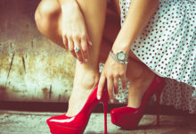 高貴又漂亮的高跟鞋，讓女生們愛穿但又討厭痛！網友實測「5種穿法」，到底哪個最不疼？-頭條楓林網