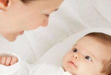 新生寶寶的鹵門到底可不可以洗：什麼時候閉合算正常的呢？-頭條楓林網