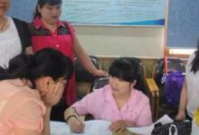 孕期不同時間有不同睡姿，孕媽還辛苦的保持左側睡嗎？-頭條楓林網