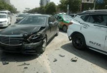 比亞迪宋半路遭賓士追尾，兩車的差距讓比亞迪車主倍有面-頭條楓林網