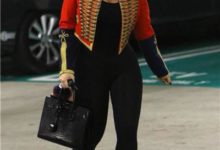 美國女模雷人造型現身 身材凹凸有致-頭條楓林網