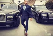 女友無怨無悔養了他8年，一戰成名後，買全系勞斯勞斯回報她-頭條楓林網