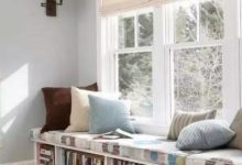 飄窗改造成書房，讓書架「爬」上玻璃窗-頭條楓林網