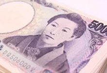 一個貧困的日本女子，為借錢與很多男人交往，死後頭像卻被印在了鈔票上…-頭條楓林網