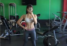 6個懶人虐腹動作，每天10分鐘，躺著就能練出馬甲線小蠻腰！-頭條楓林網