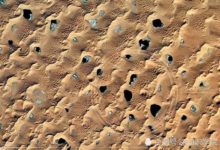 NASA拍攝中國沙漠的照片，竟存在許多「黑斑」，它們到底是什麼？-頭條楓林網