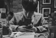 這個90後男孩不想上班只想畫小人，畫出了3000個Q版神獸，萌到炸裂！-頭條楓林網