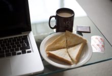 電腦旁邊 千萬別放這些東西-頭條楓林網