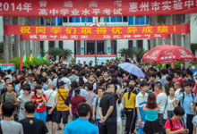 高考作文題目引發大吐槽 網友諷：心中有黨成績理想-頭條楓林網