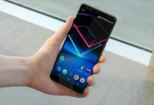 釋出比小米8早，配置不輸小米8，設計不比三星S9差，國內卻沒人買-頭條楓林網