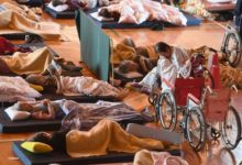 北海道地震後，17歲少年親眼目睹妹妹的遺體被挖出，場面淚流不止…-頭條楓林網