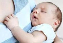 寶寶吃幾口就睡，睡一會又要吃！惡性循環怎麼破？-頭條楓林網