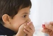 寶寶喂葯，這4種方法使不得。媽媽們知道的越早越好！-頭條楓林網