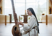 修女#人像攝影##攝影##設計美學## BE CURIOUS永遠好奇##設計秀#-頭條楓林網