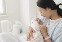 如何識別嬰兒是否飢餓以及是否攝入足夠的乳汁？-頭條楓林網