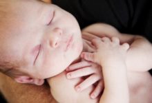 新生兒臍帶怎麼護理不容易發炎？許多媽媽都是錯誤做法！-頭條楓林網